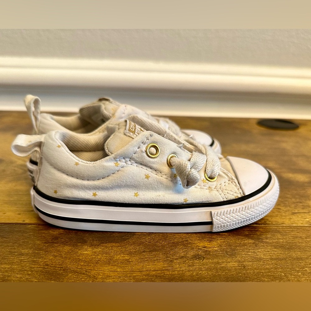 Converse Chuck Taylor All Star Sneaker Infant Sz 7 Gold Glitter Stars Low Top